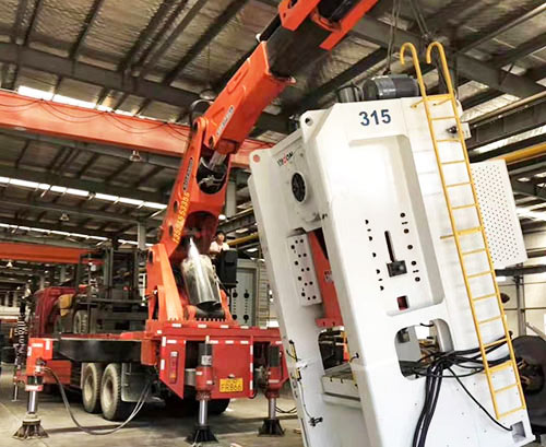 东昌府提升工作效率，选择优质折臂吊租赁服务